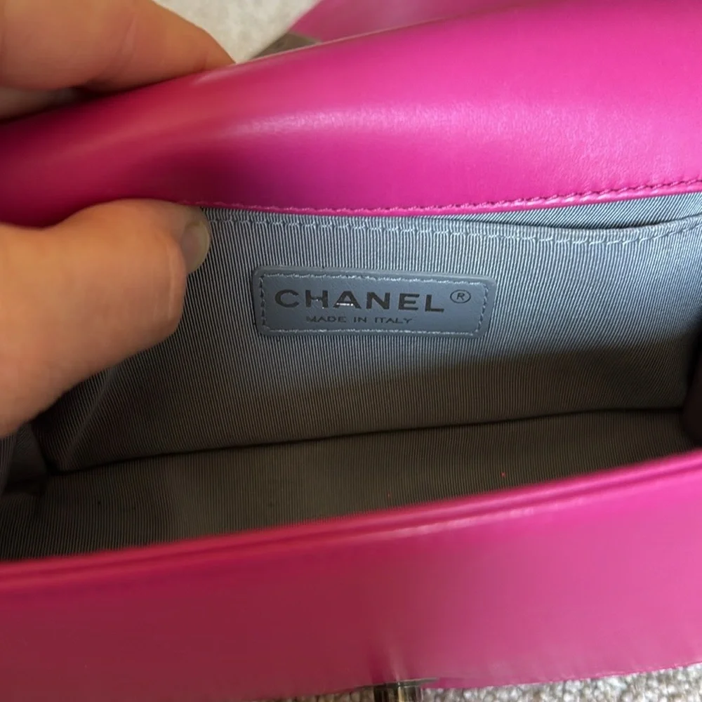💥✨💫💕 Chanel Boy Bag  AUTHENTIC 💕 - Picture 7 of 7